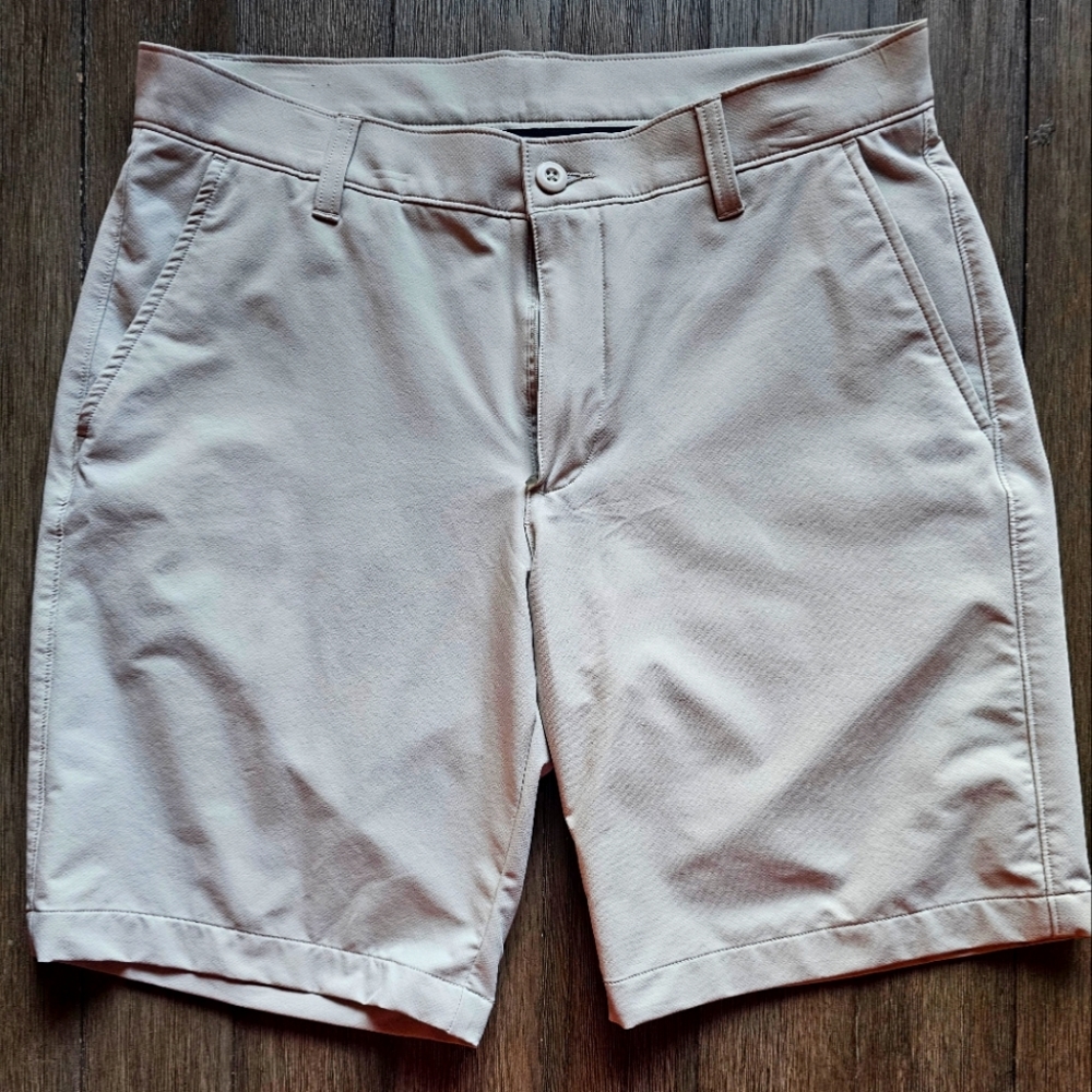 Mens Under Armor Khaki Shorts